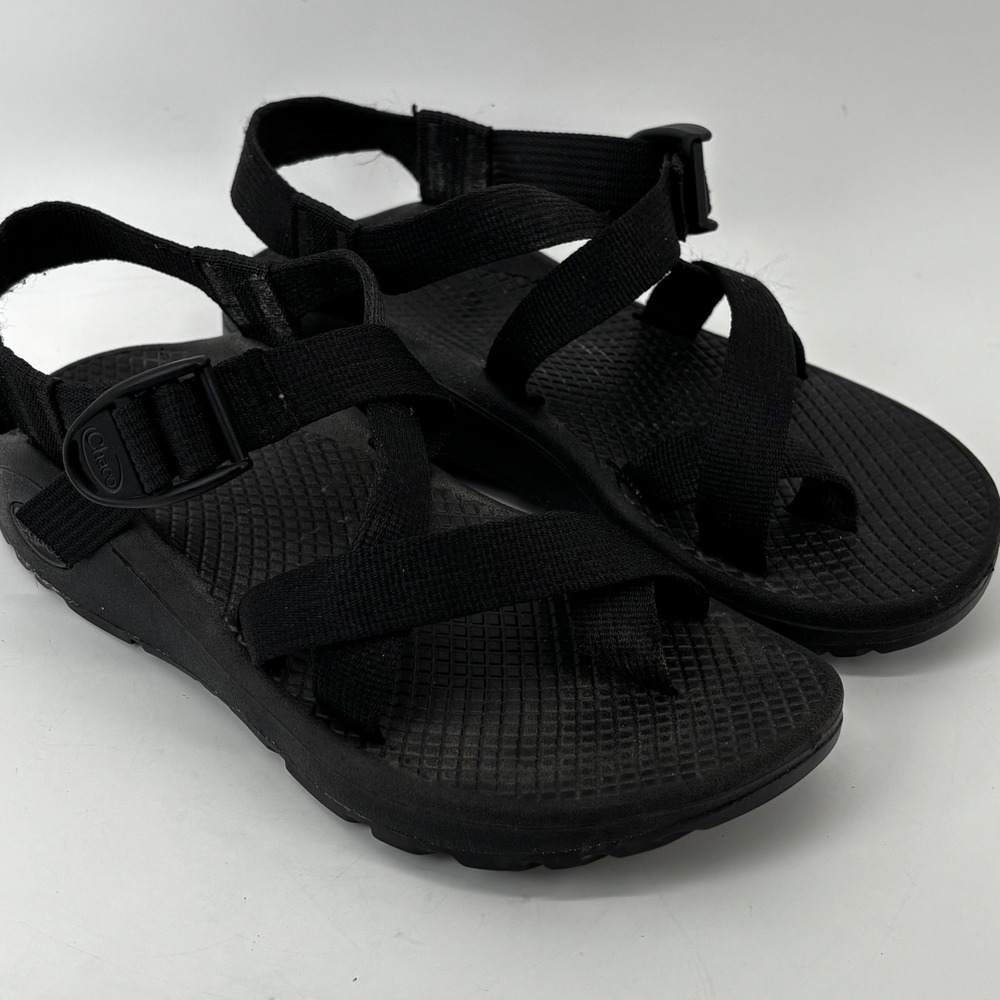 Chaco Z/Cloud 2 Womens Black Strappy Toe Loop Hiking Sandals Size 8